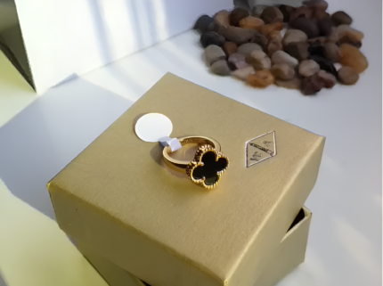 Van Cleef Accessories#63