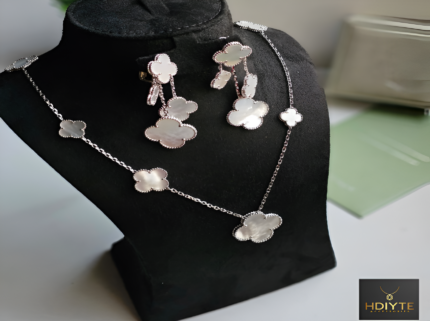 Van Cleef Accessories#213