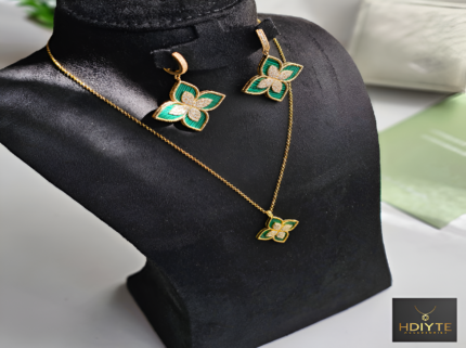 Van Cleef Accessories#206