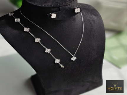 Van Cleef Accessories#225