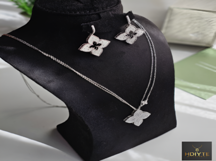 Van Cleef Accessories#278