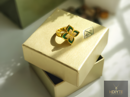 Van Cleef Accessories#26